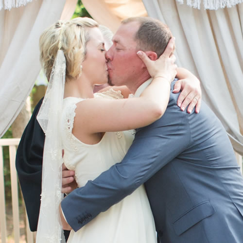 Cooper's Landing Inn Weddings