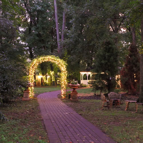 Cooper's Landing Inn Weddings