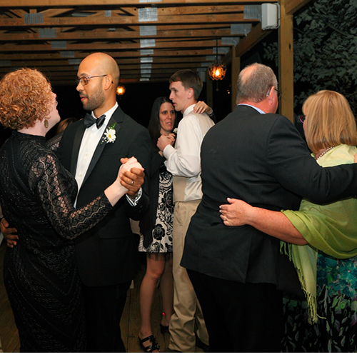 Cooper's Landing Inn Weddings