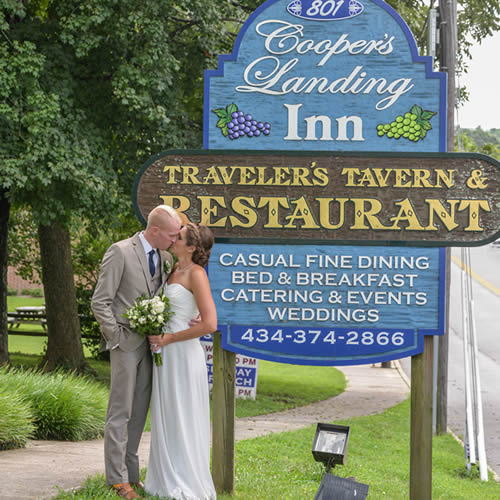 Cooper's Landing Inn Weddings
